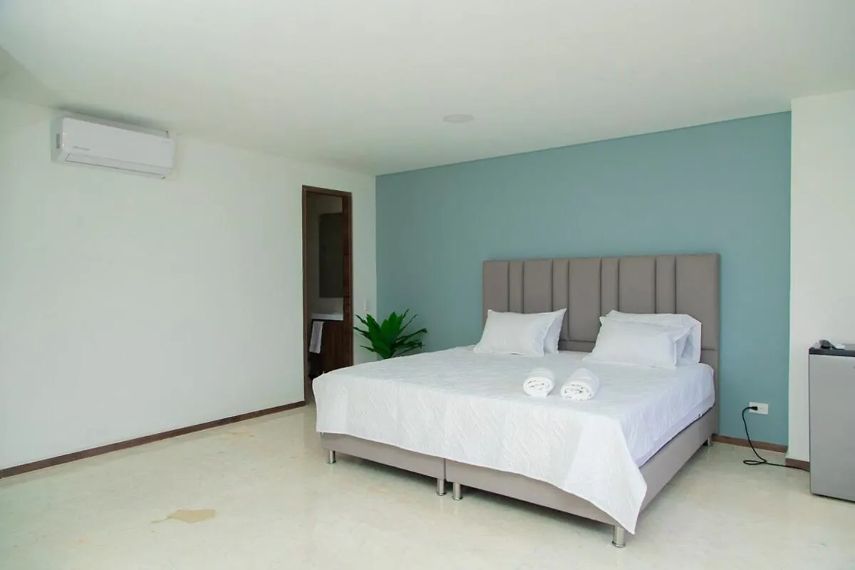 Laureles Suite Faro 78 4 Queen Bed Con Aire Medellín Appartement